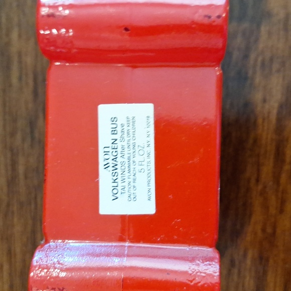 Avon Vintage Volkswagen Bus 5 oz. of Tai Winds Aftershave, but Empty - Picture 7 of 7